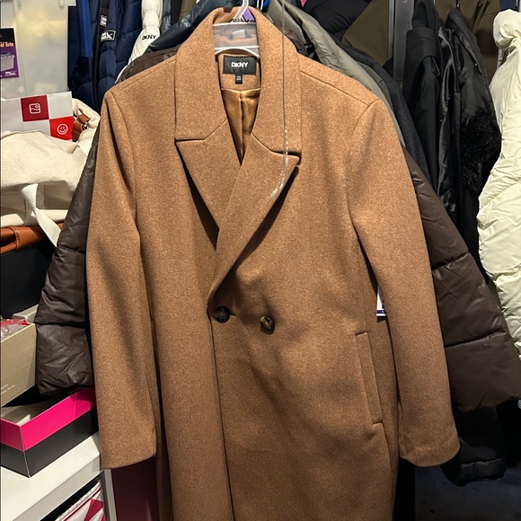 Ladies DKNY winter tan color, jacket, new size 2xl  100% polyester 24 ptp 42long - Picture 7 of 7
